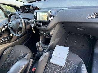 Peugeot 208 1.2 VTI 60KW Navi Airco 5-Drs Active NAP picture 6