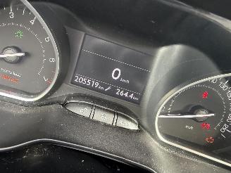 Peugeot 208 1.2 60KW Allure Navi Clima NAP picture 9