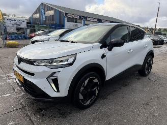 damaged passenger cars Renault Captur 1.6 E-Tech Autom. Full Hybrid Navi Clima Camera Techno Led NAP 2025/1