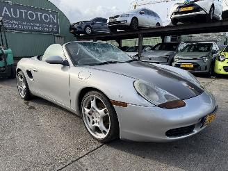Unfallwagen Porsche Boxster 2.5 150KW Handbak Clima Leer Cabrio 1997/2