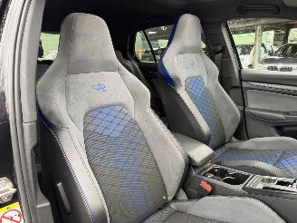 Volkswagen Golf 2.0 R TSI 320PK Pano Clima Navi 4Motion Led Xenon Camera picture 9