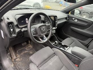 Volvo XC40 70 kWh 170KW Autom. Clima Navi Camera Recharge Plus NAP picture 7