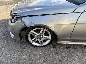 Mercedes E-klasse 300 Hybrid 150KW Bluetec Autom. Clima Navi Leer picture 14