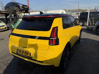 Renault 5 52 kWh 110KW Comfort Range Iconic Cing Clima Navi picture 2