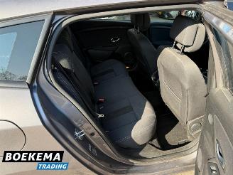 Renault Mégane Estate 1.4 TCe Dynamique Navigatie Climate Cruise PDC picture 16