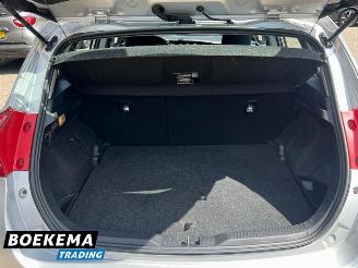 Toyota Auris 1.8 Hybrid Executive Navigatie Climate Cruise PDC picture 18