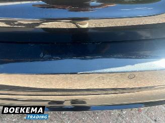 BMW 3-serie 318i High Executive Panorama Stoelverw. Navigatie Climate PDC picture 8