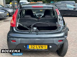 Peugeot 107 1.0-12V XS Airco 5-Deurs picture 5