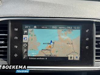 Peugeot 308 SW 1.2 PureTech Executive Glazen-Dak Navigatie Climate Cruise picture 27