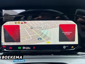 Volkswagen Golf 1.5 eTSI Style HUD DSG Massage Led Navi Stoelverw. picture 23