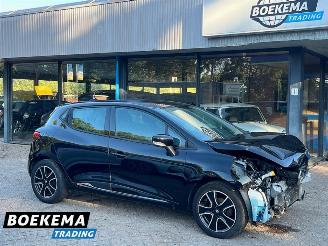 Coche accidentado Renault Clio 0.9 TCe Expression Navi Cruise Airco 2014/12