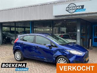 uszkodzony samochody osobowe Ford Fiesta 1.0 Style Navigatie Airco 5-Deurs 2015/3