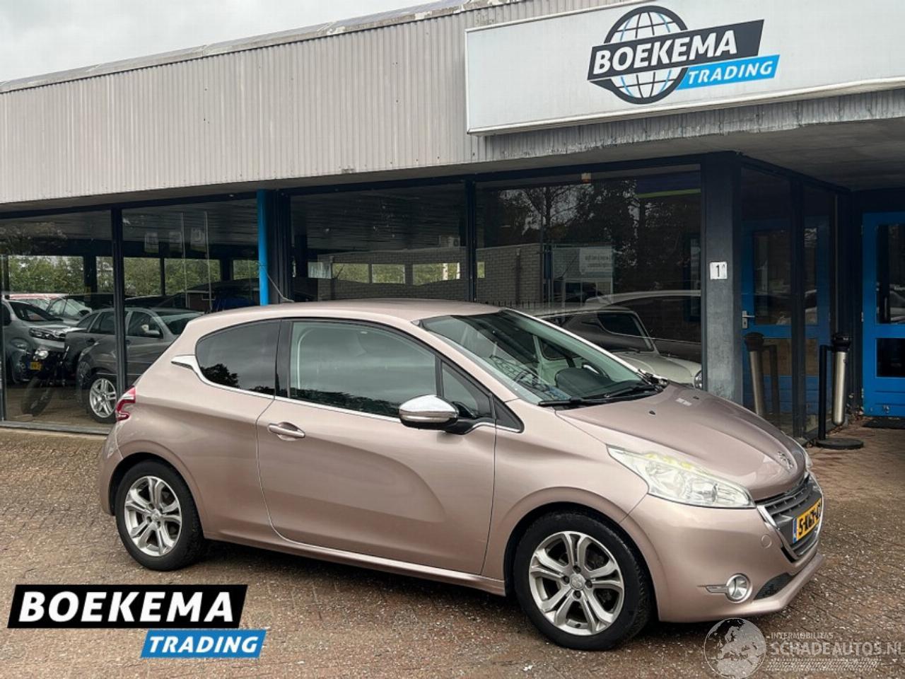 Peugeot 208 1.6 VTi Allure Leder Navi Climate Cruise PDC
