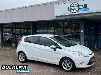 krockskadad bil auto Ford Fiesta 1.6 TDCi Titanium Xenon Climate Cruise PDC 2012/10