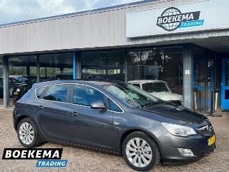 Unfallwagen Opel Astra 1.6 Cosmo Navigatie Cruise Climate PDC 2010/8