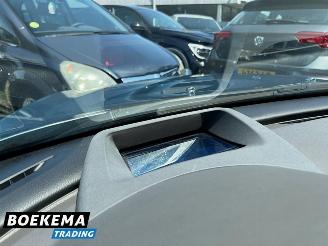 BMW 6-serie 630i Pano Navi HUD Climate Cruise PDC picture 25