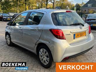 Toyota Yaris 1.5 Hybrid Now Navi Climate Cruise picture 3