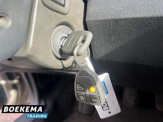 Volvo Xc-70 2.4 T Comfort Line 200 PK Leder Airco Cruise Trekh. picture 29