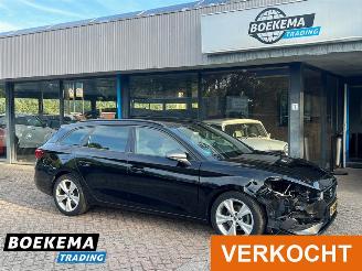 krockskadad bil auto Seat Leon 1.5 TSI FR Intense Led Virutal Navi Cruise Camera PDC 2021/4