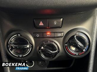 Peugeot 208 1.2 PureTech Blue Lion Navi Airco Cruise PDC Trekh. picture 26