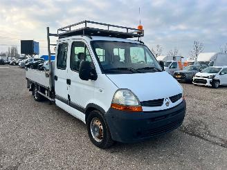skadebil bedrijf Renault Master 2.5 DCI Bakwagen met kraan GEEN DOCUMENTEN 2008/11