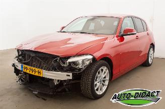 krockskadad bil auto BMW 1-serie 118i Automaat Clima Navi Corporate Lease Executive 2017/8