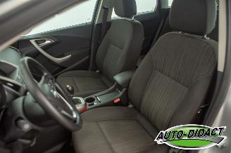 Opel Astra Sports Tourer 1.4 Edition Clima Navi picture 24
