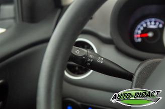 Hyundai I-10 1.2 i-Vision 70.841 km NAP Airco Elek Dak picture 12