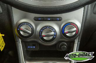 Hyundai I-10 1.2 i-Vision 70.841 km NAP Airco Elek Dak picture 8