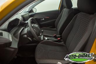 Peugeot 208 1.5 Active Pack Clima Navi picture 23
