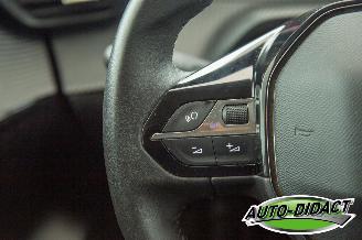 Peugeot 208 1.5 Active Pack Clima Navi picture 12