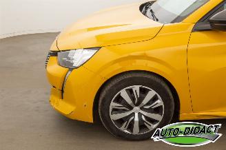 Peugeot 208 1.5 Active Pack Clima Navi picture 28