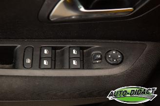 Peugeot 208 1.5 Active Pack Clima Navi picture 10