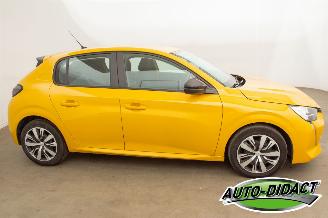 Peugeot 208 1.5 Active Pack Clima Navi picture 37