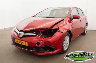  Toyota Auris 1.4D Clima Aspiration 2016/8