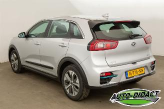 Kia e-Niro DynamicLine 64 kWh 62.924 km Navi Clima Camera picture 3