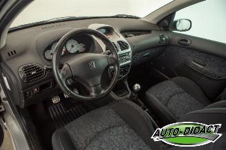 Peugeot 206 SW 1.6-16V Quiksilver Airco picture 20