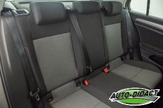 Volkswagen Golf 1.2 TSI Clima Navi picture 23