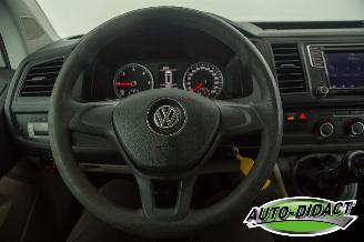 Volkswagen Transporter 2.0 TDI L2H1 Koelwagen Airco Navi picture 5