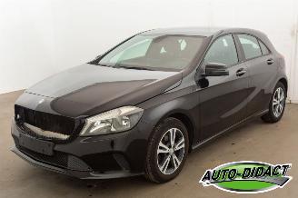 skadebil auto Mercedes A-klasse A160 Airco Navi 2017/3