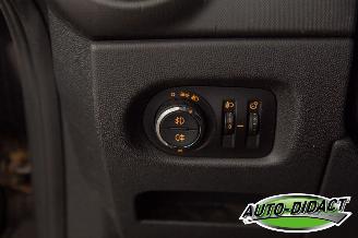 Opel Corsa 1.2-16V 111 Edition Airco 115.547 km NAP picture 13