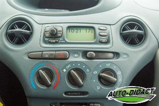 Toyota Yaris 1.3-16V Automaat VVT-i Sol picture 7