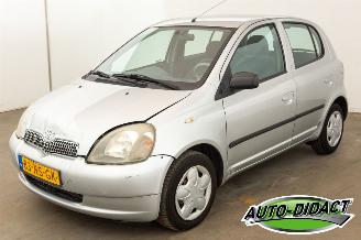 Toyota Yaris 1.3-16V Automaat VVT-i Sol 2001/1