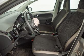 Volkswagen Up! 1.0 high up! 122.047 km Airco BlueMotion picture 19