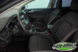Ford Focus 1.0 EcoBoost Hybrid Clima Navi Connected picture 25