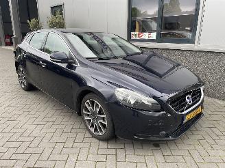 dommages Volvo V-40 2.0 D2 Summum Business