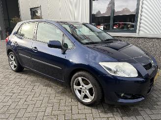 damaged passenger cars Toyota Auris 1.4 16V 5drs 66406km 2007/6