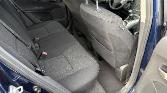 Toyota Auris 1.4 16V 5drs 66406km picture 19