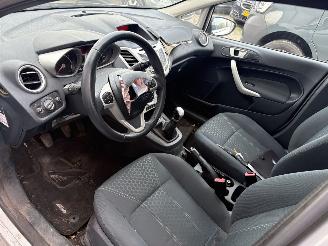 Ford Fiesta 1.25 5drs Titanium picture 16