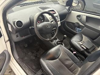 Toyota Aygo 1.0 12V Xcite White picture 24